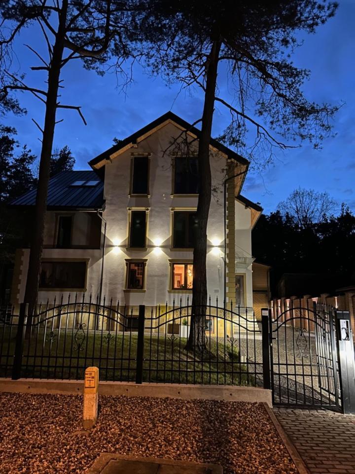 بيش Lesna Residence & Spa المظهر الخارجي الصورة